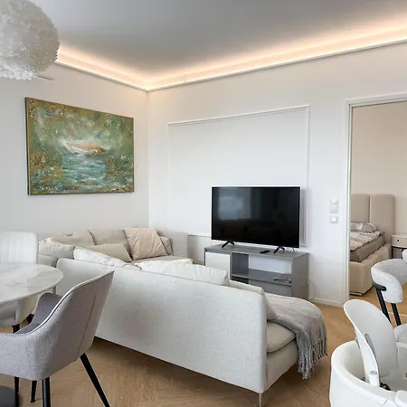 Stylish Scandinavian By The River Appartement Rovaniemi